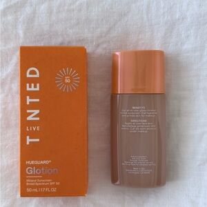 Live Tinted HUEGUARD Glotion Mineral Sunscreen SPF 50